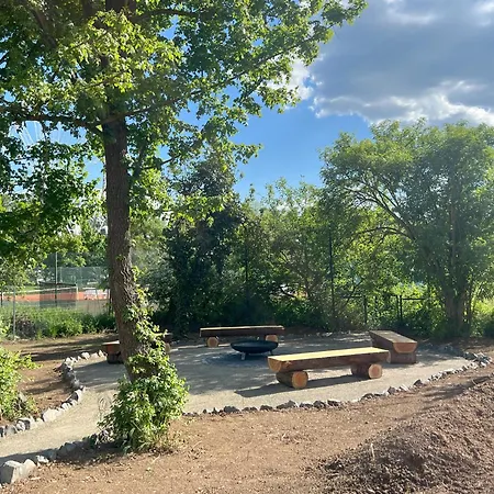 Tiny Haus Park Hébergement de vacances *